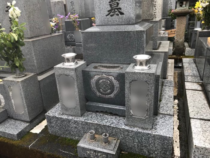 お墓の花立 ステンレス筒の交換について 静岡市のお墓の専門店 安心自社施工の石清鈴木石材工業